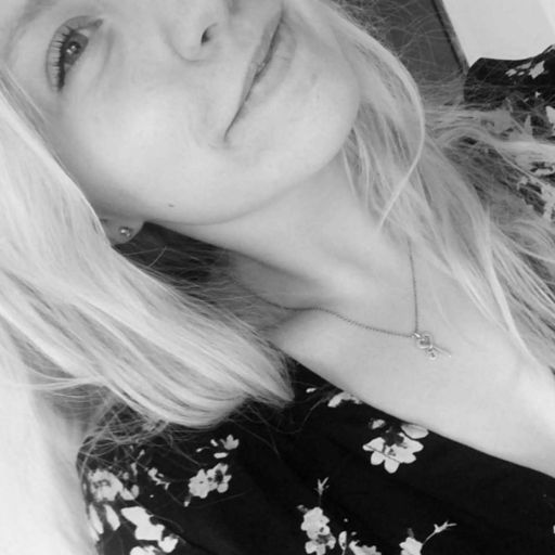 electric-daisy-forest:  I feel like my life is falling apart