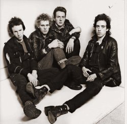 malefica67:  Ph.  Brian Aris, The Clash