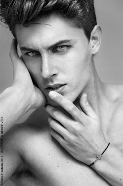 bricehardelin:  model: Gwen Pauls @ Elite Homme Paris © Brice
