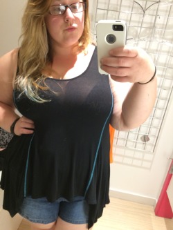 juiciercouture:  10 pounds down and Iâ€™m feeling myself ðŸ˜ lots more to go but itâ€™s a start!  Send your own cell pics to fyeahcellpics on Kik or Snapchat!