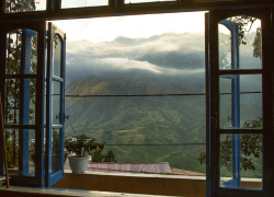 artpeauxp:  What a view to wake up to - Sapa, Vietnam 