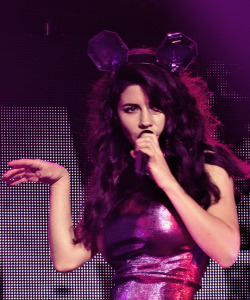 queenbtchfromhell:  Neon Nature Tour // Oakland, California (October