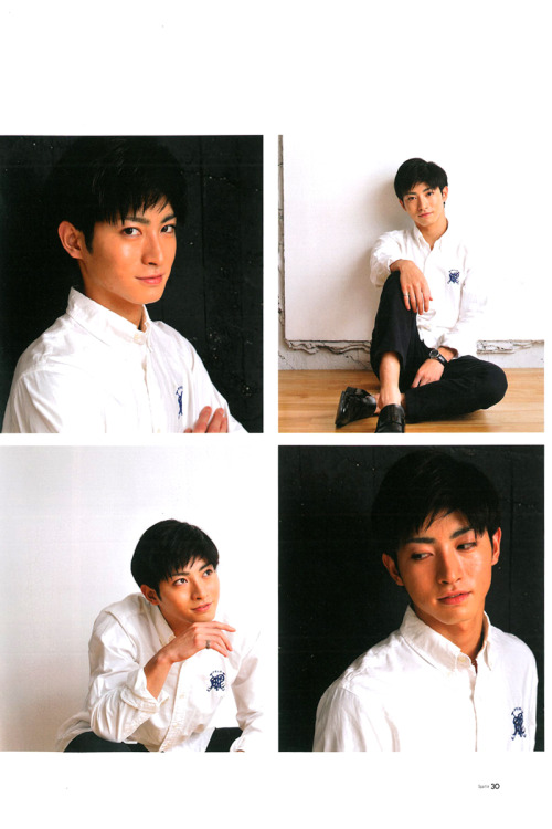 vvlin91:    Sparkle No.23 Turning Point #2Â Kimura Tatsunari Requested byÂ aokinsight. Feel free to translate the interview and let me know if you want to see the raws. :3 If you want me to scan any other story in Sparkle No.23, just message me. 