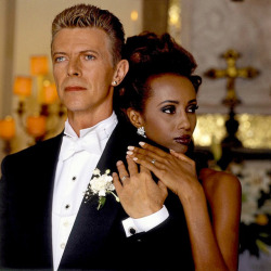 aiiaiiiyo: David Bowie with his new wife Iman at their wedding