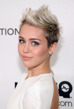 Miley Cyrus - Elton John’s Academy Awards Party. ♥  So