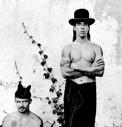 fanaticbychoice: Anthony Kiedis and Flea photographed for Rolling