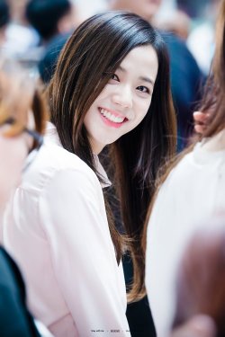 yourdailyjisoo:  © Stay with me
