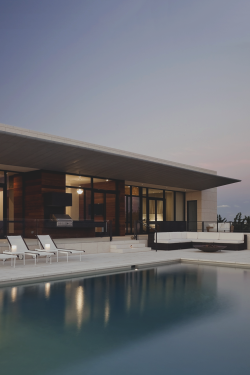 li0nized:   Southampton Beach House - ©  