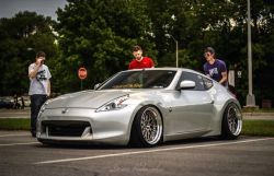 streetstance:  street stance  –socialq