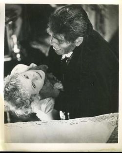 ronaldcmerchant:  Dr.JEKYLL AND MR.HYDE (1932) 