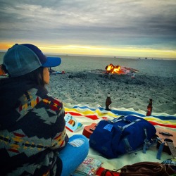 monstrositi:  Beautiful night at the beach with great company!