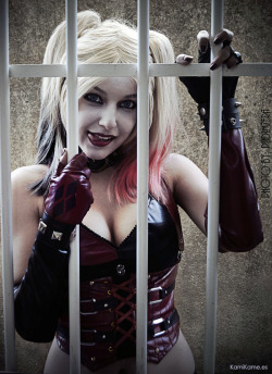 sakafai:  Funny and sexy Harley Quinn cosplay by Sweet little