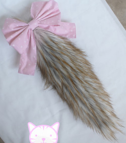 kittensplaypenshop:  New fox tail I made! So soft and the fur
