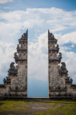 criminvl:  yeaverily:  Pura Lempuyang Door in Bali, Indonesia