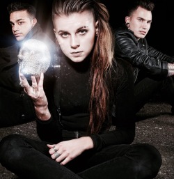 stpartick:  PVRIS in Kerrang! Magazine. 