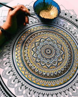 mymodernmet:  Artist Spends Hours on Ornate Mandalas Gilded with