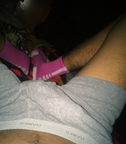   Thanks Edgar for the hot pics.  He wants to hear from you guys now!  Horny boy I guess.  Hit him up: Kik:  @ flakoo__ Please send your pics to: Por favor manda tus fotos a:              Betomartinez2008@gmail.com http://betomartinez.tumblr.com/