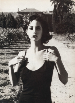 rrrusskaya:  Christy Turlington in Belladonna, photographed by