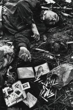 historicaltimes:  Fallen North Vietnamese soldier, Hue South