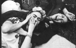 nopeproject:  Frida Kahlo and Chavela Vargas. By Tina Modotti.