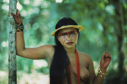   Yawanawá, by Érico Salutti  The Yawanawá are an indigenous