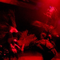 Old School Headbanging http://8tracks.com/arnusprofanus/old-school-headbanging-pt-i