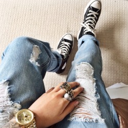 idressmyselff:  Lazy days. Missguided jeans / michael kors watch