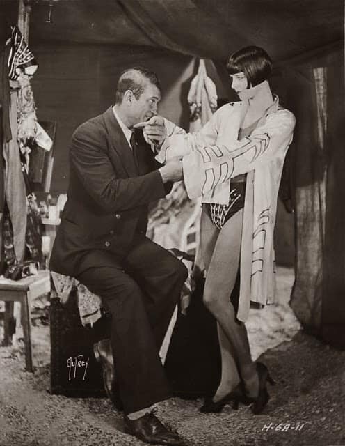 Louise Brooks and Victor McLaglen Nudes & Noises  