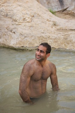 Follow my two hairy men blogs:http://sambrcln.tumblr.comhttp://hairysex.tumblr.com