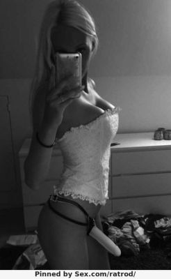 strapon-girlfriend:  Live femdom strapon free adult webcams Join Here  Wish she fucked me!