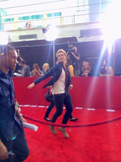 thatfunnyblog:  So today I went to the red carpet at the MTV