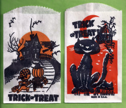 gravesandghouls:  Halloween Trick or Treating bags c. 1950s-1960s