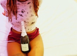 daddys-chaton-noir: s/o to daddy on handling that bottle service