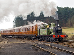 uksteamengines:J72 and Quad-Arts by Gerry Balding on Flickr.