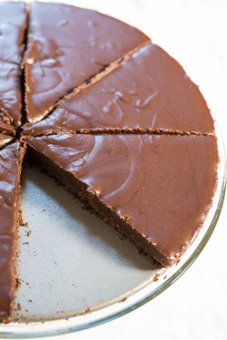 do-not-touch-my-food:  Chocolate Honey Almond Tart   :(