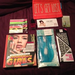 What I got in this months #fancybox by Jennifer love Hewitt #letsgetlost