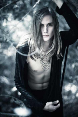 i-alternative-fashion:  Long hair guys on We Heart It. http://weheartit.com/entry/88959725