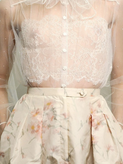 lamorbidezza:  Valentino Haute Couture Spring 2012 