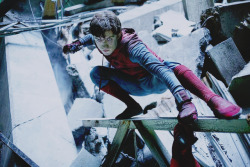 dailygubler: tomhollanddaily:  Behind the scenes of Spider-Man: