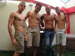 Wow a hot 4some live now at gay-cams-live-webcams.com come check