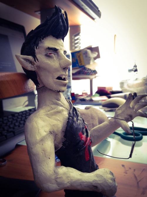 demonicdivagation:  Darkiplier sculpture finished.  Sculpted from Sculpey III oven-bake polymer clay and painted in acrylic paint. 11inches high.