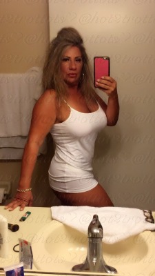 Happy MilfMonday