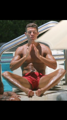 malecelebritys:  Christian Ronaldo