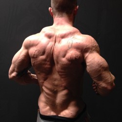 muscledlust:  Kenneth Robert Jensen showing us some back and