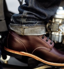 infinite-paradox:  STYLE NO. 9011 Red Wing Heritage Men’s