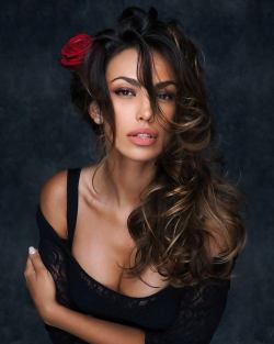 romaniangirls:  Mădălina Ghenea 