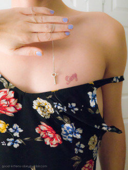 good-kittens-obey:  Day 25:I got some temporary tattoos for my
