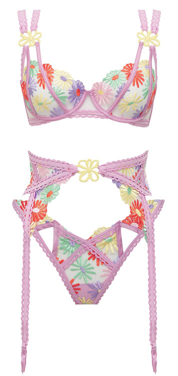 placedeladentelle:  Gia by For Love & Lemons / Now 60% off