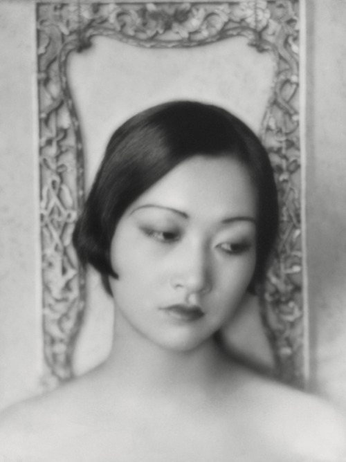 Anna May Wong by Émil Otto Hoppé Nudes & Noises  