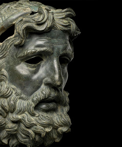 10 head of Poseidon / Antigonos Doson, 3rd. cent BC Greece